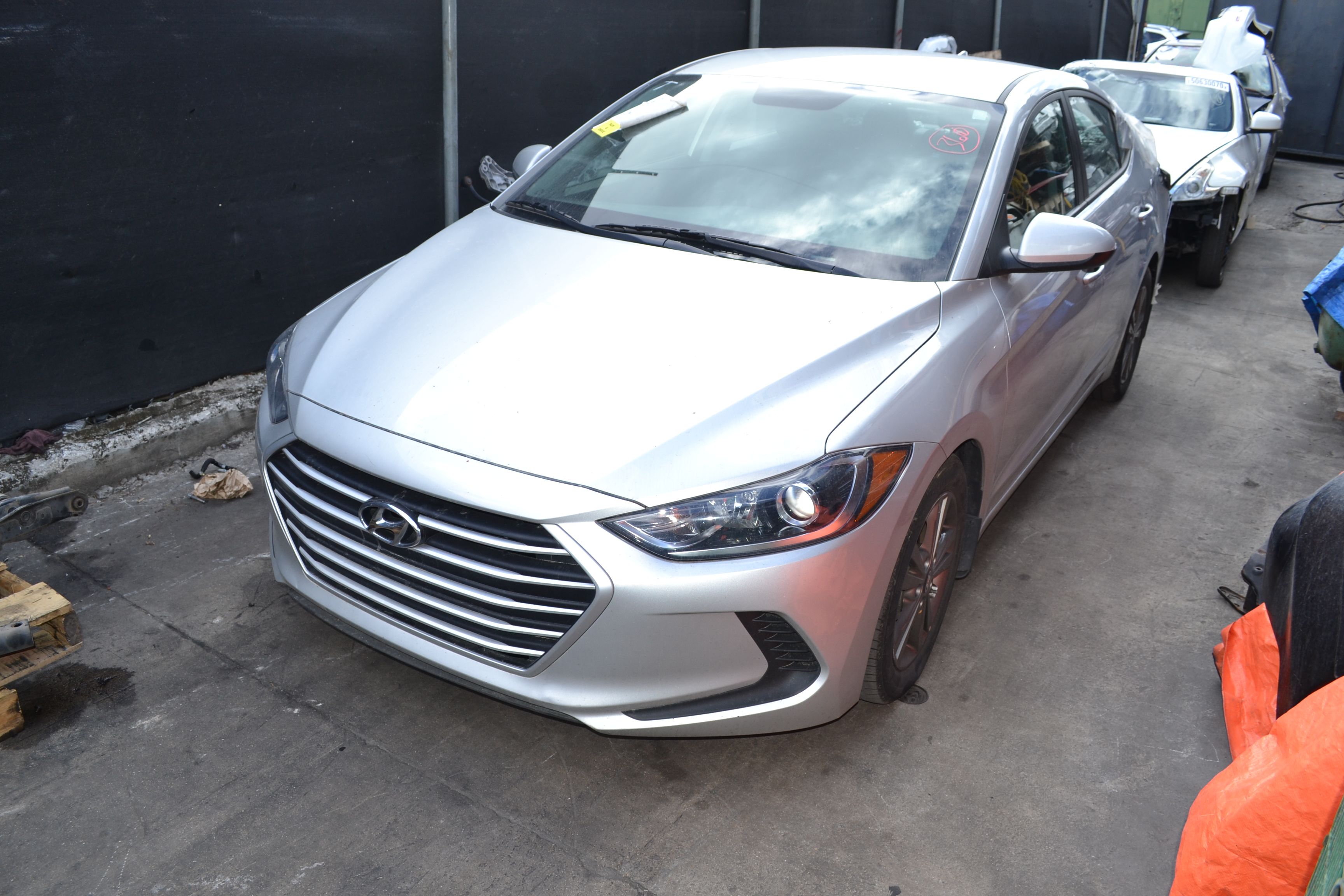 2017 Hyundai Elantra 2.0L Sedan Part out Parts Car