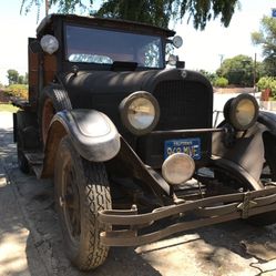 1924 Dodge Brother’s truck 