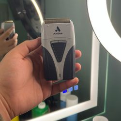 Andis Shaver 