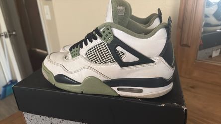 Jordan 4s