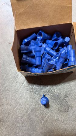 Winged Wire Connectors, Blue 40 count,