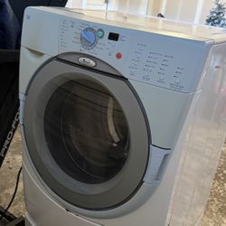 Laundry machine 