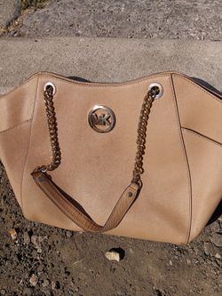 Michael kors beige purse