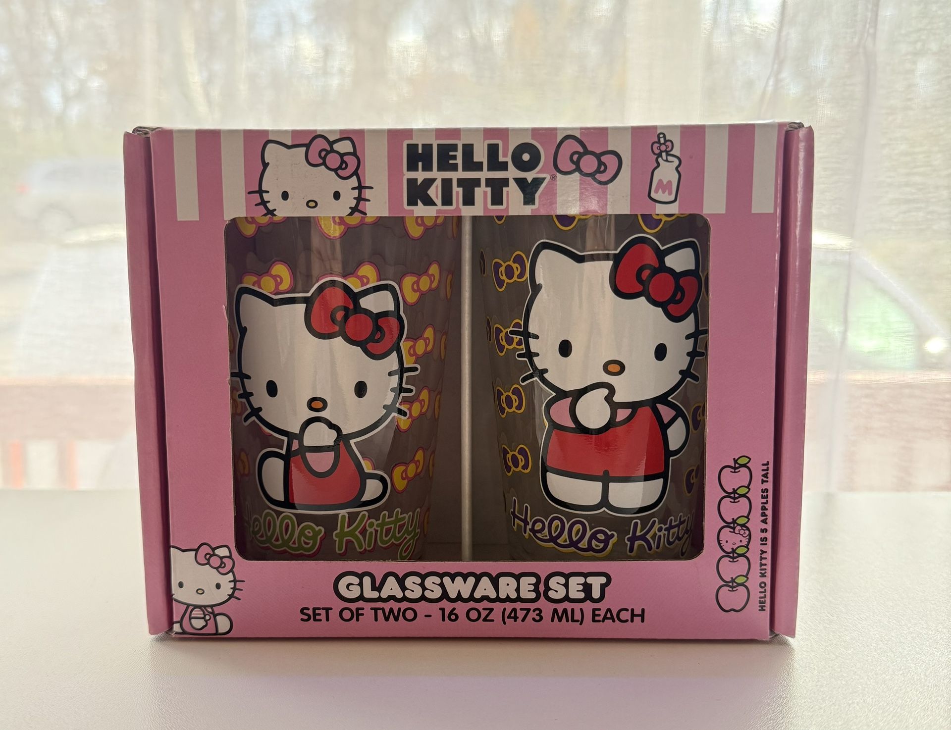 Hello Kitty Glassware Set