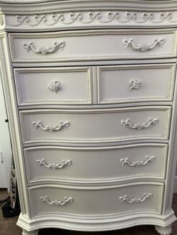 Used Girls Rooms To Go Disney Princess Bedroom Set