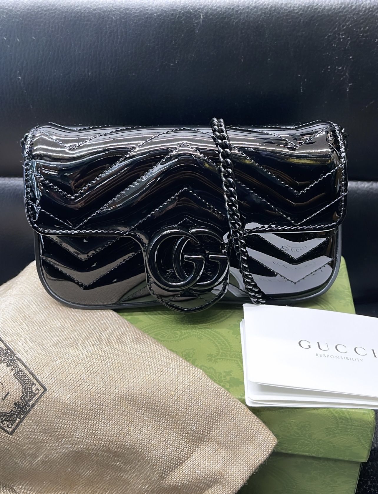 Gucci Women's Black GG Marmont Patent Super Mini Bag 