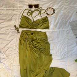 Boutique Women’s Clothing (2 Piece Long Skirt Set)