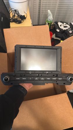 2019-2020 Hyundai Elantra radio OEM