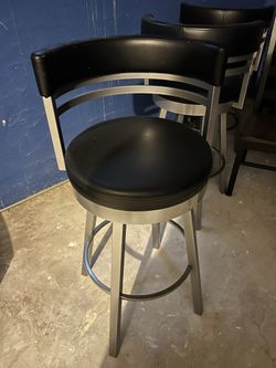 Swivel Barstools 