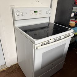 GE Stove 