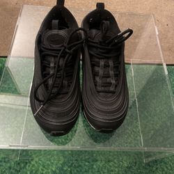 nike shoes women’s size 6