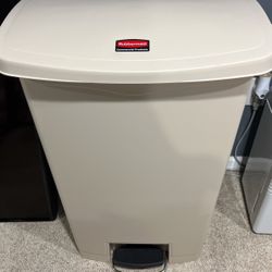 Garbage Can 