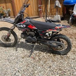 Tao dirt bike