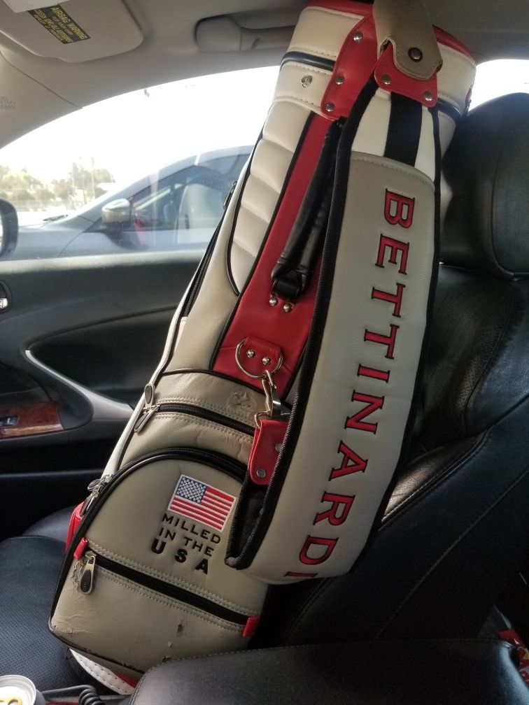 Bettinardi signature flag embroidered staff golf bag