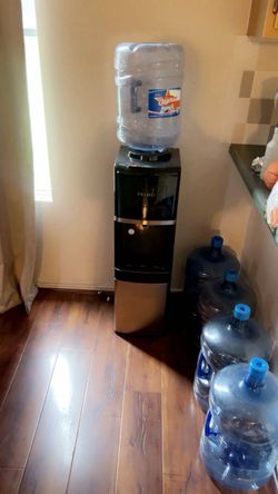 Hot and Cold water dispenser