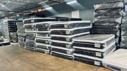 👑 Euro Top Queen Mattress Special Available Today -  Pay After Delivery
