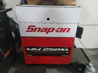 MM250SL
SNAP-ON MUSCLE MIG SYSTEM