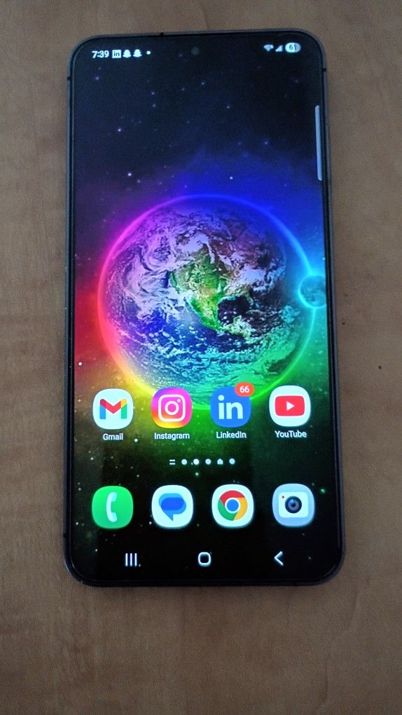 Samsung S24