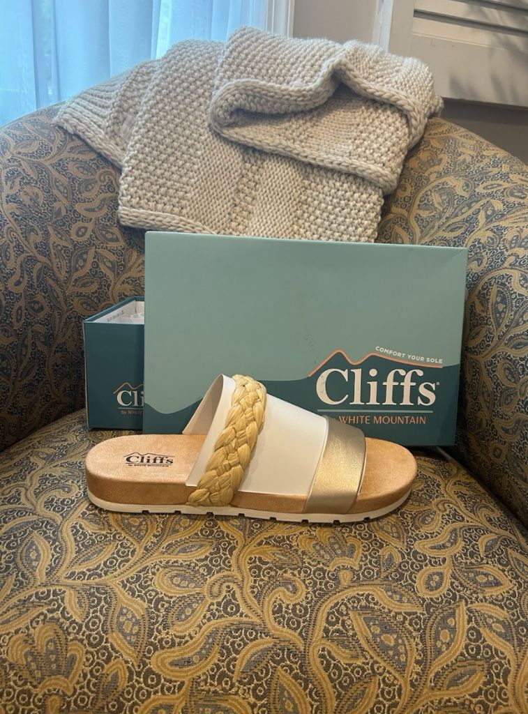 NEW Cliffs by White Mountain Sandals — Women’s Size10