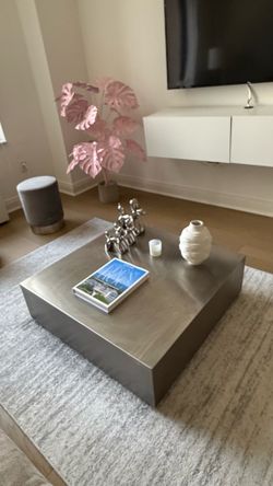 Matta Solid Coffee Table