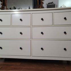 Ikea Dresser En Buenas Condiciones 