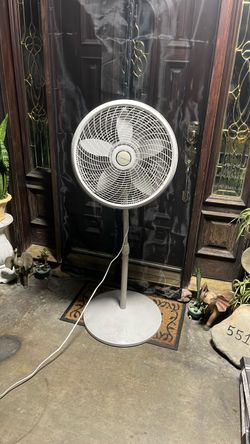 Large Lasko fan 3 speed