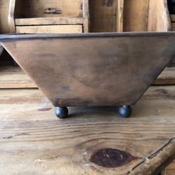 Vintage copper bowl / container 