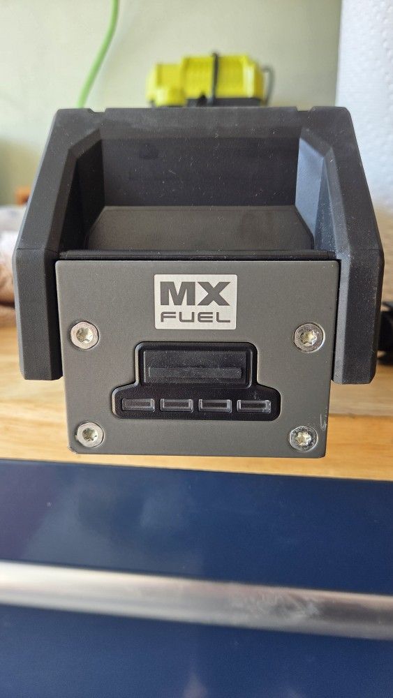 Milwaukee Cp203 MX Fuel Battery