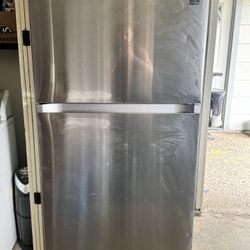 Refrigerator For sale