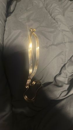 14k Italy chain Read Description