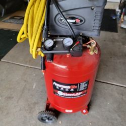 Powermate 20 Gallon Air Compressor With Hose 
