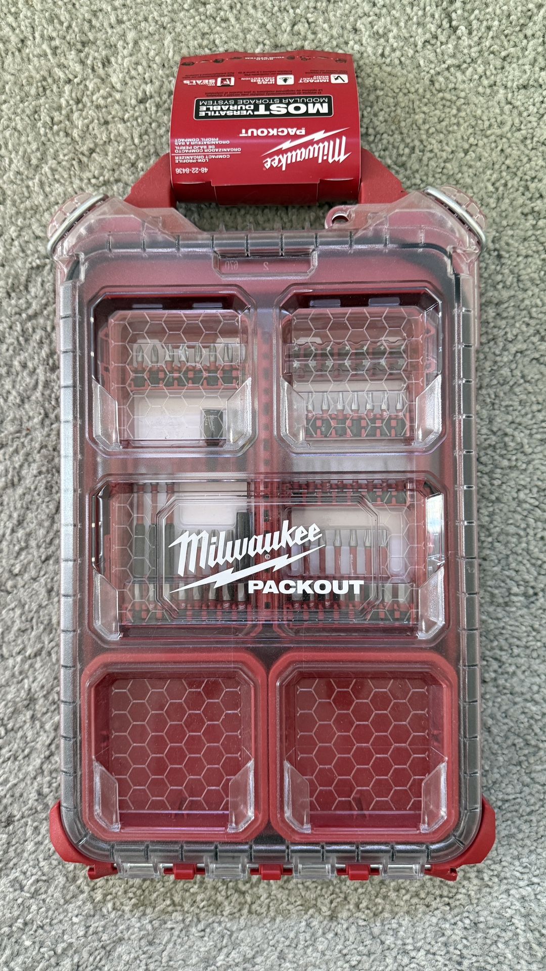 Milwaukee SHOCKWAVE Impact Duty Alloy Steel Screw Driver Bit Set with PACKOUT Organizer (70-Piece) New!!! Retail: $99+Tax!!! Wear Guard Tip protects f