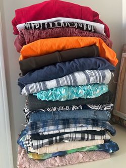 Women’s size small clothing bundle
