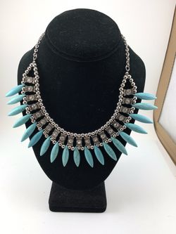 Very pretty silver tone and sparkly rhinestone howlite dyed turquoise necklace #214