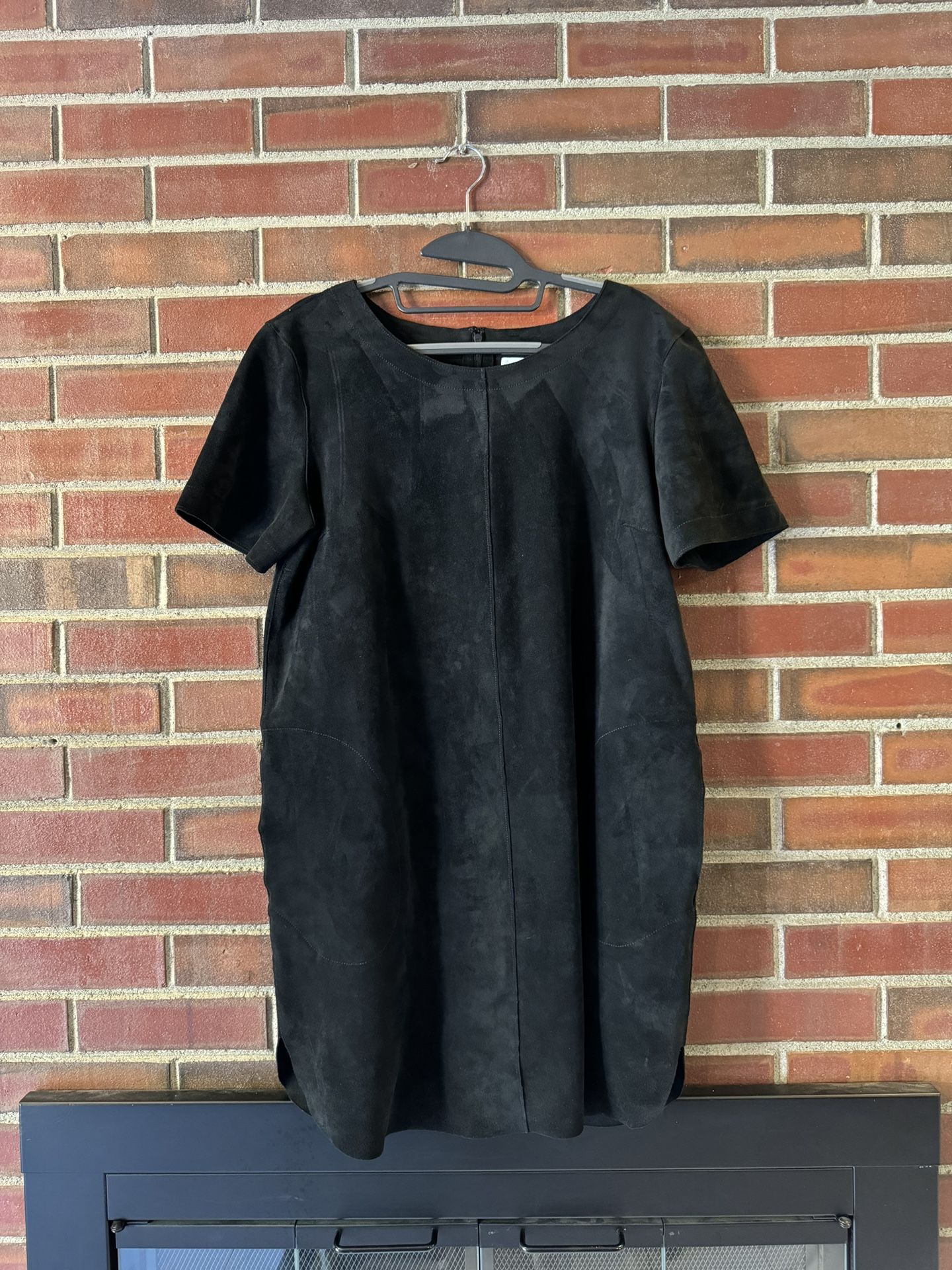Velvet by Graham & Spencer Black Suede Shift Dress - Women’s Size Medium
