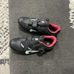 Pelaton Shoes Size 7 