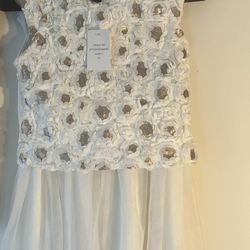 New With Tags Girls 2 Piece Top & Skirt