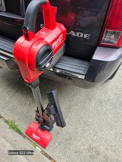 Milwaukee m18 fuel 0940-20
M18 FUEL™ Compact Vacuum