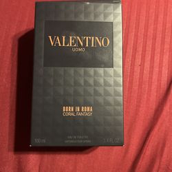 Valentino Perfume 