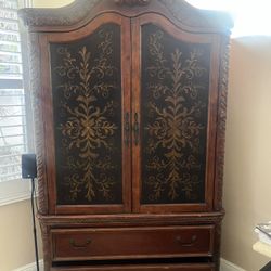 Hand carved Bar'moire