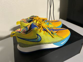 Nike Kyrie's size 6.5Y