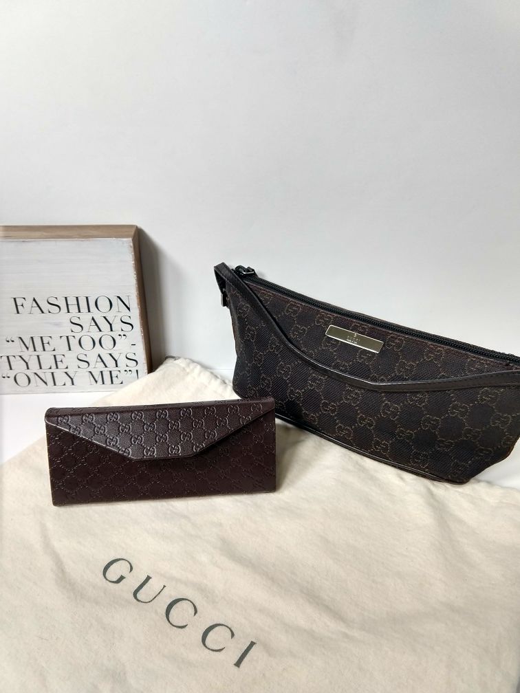 Vintage Gucci demi pochette with Dustbag and sunglass case