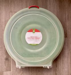 Christmas Wreath Storage Plastic Container Sterilite 24” 