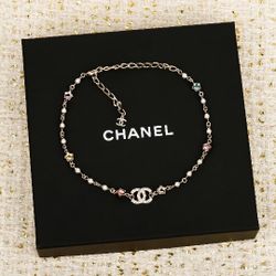 CC Light Gold Hardware Swarovski Crystal Inlay Short CCS Pearl Necklace 24C