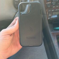 iPhone 13 Otter Box