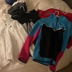nike tech and windrunner