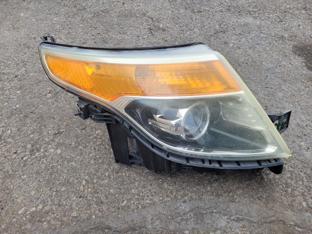 2014 Explorer Headlight