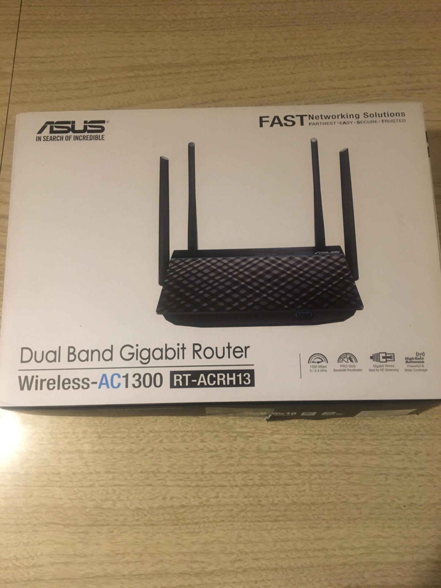 Asus Dual-Band 2x2 AC 1300 Super Fast Gigabit Router
