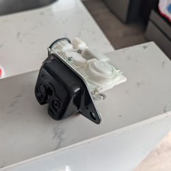 Trunk Latch 