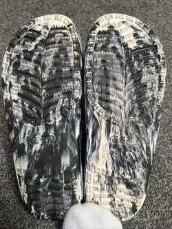 Crocs Iconic Comfort Flip Flops size 13